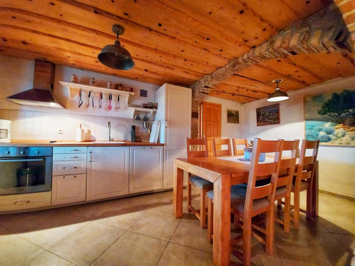 Peter'S Pine Cottage كورينيتسا المظهر الخارجي الصورة