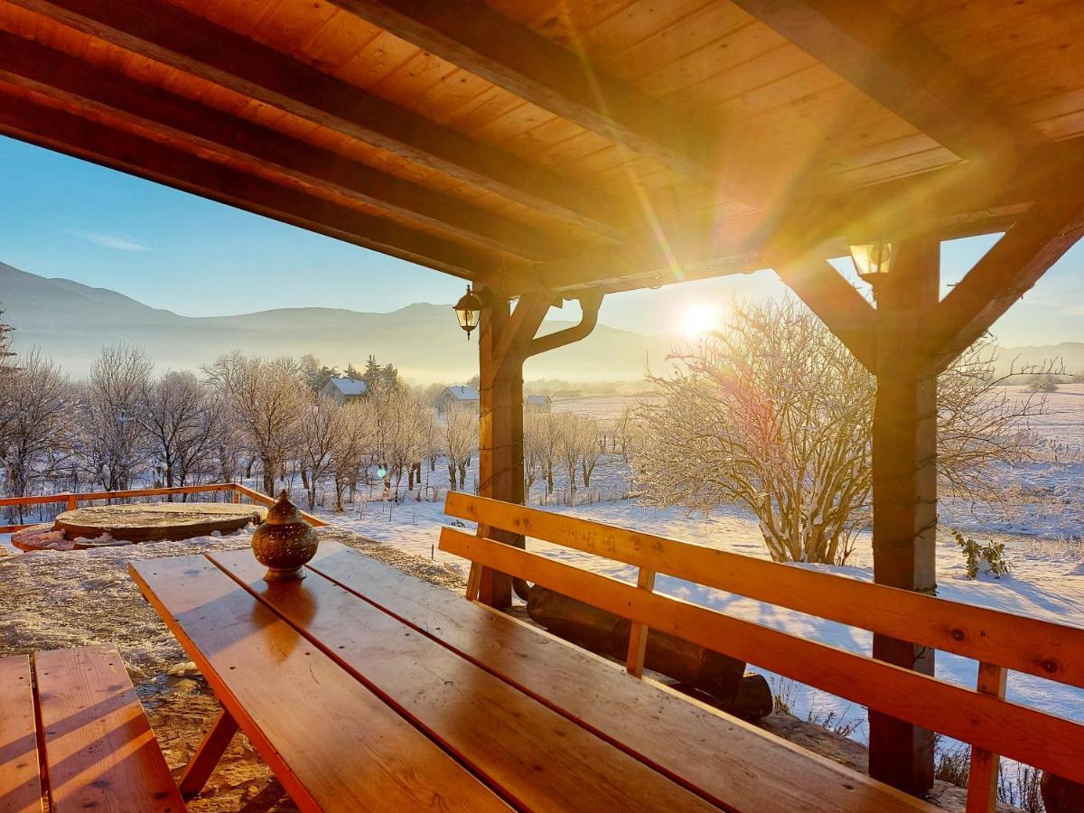 Peter'S Pine Cottage كورينيتسا المظهر الخارجي الصورة