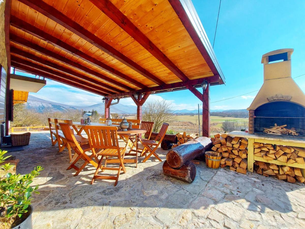 Peter'S Pine Cottage كورينيتسا المظهر الخارجي الصورة