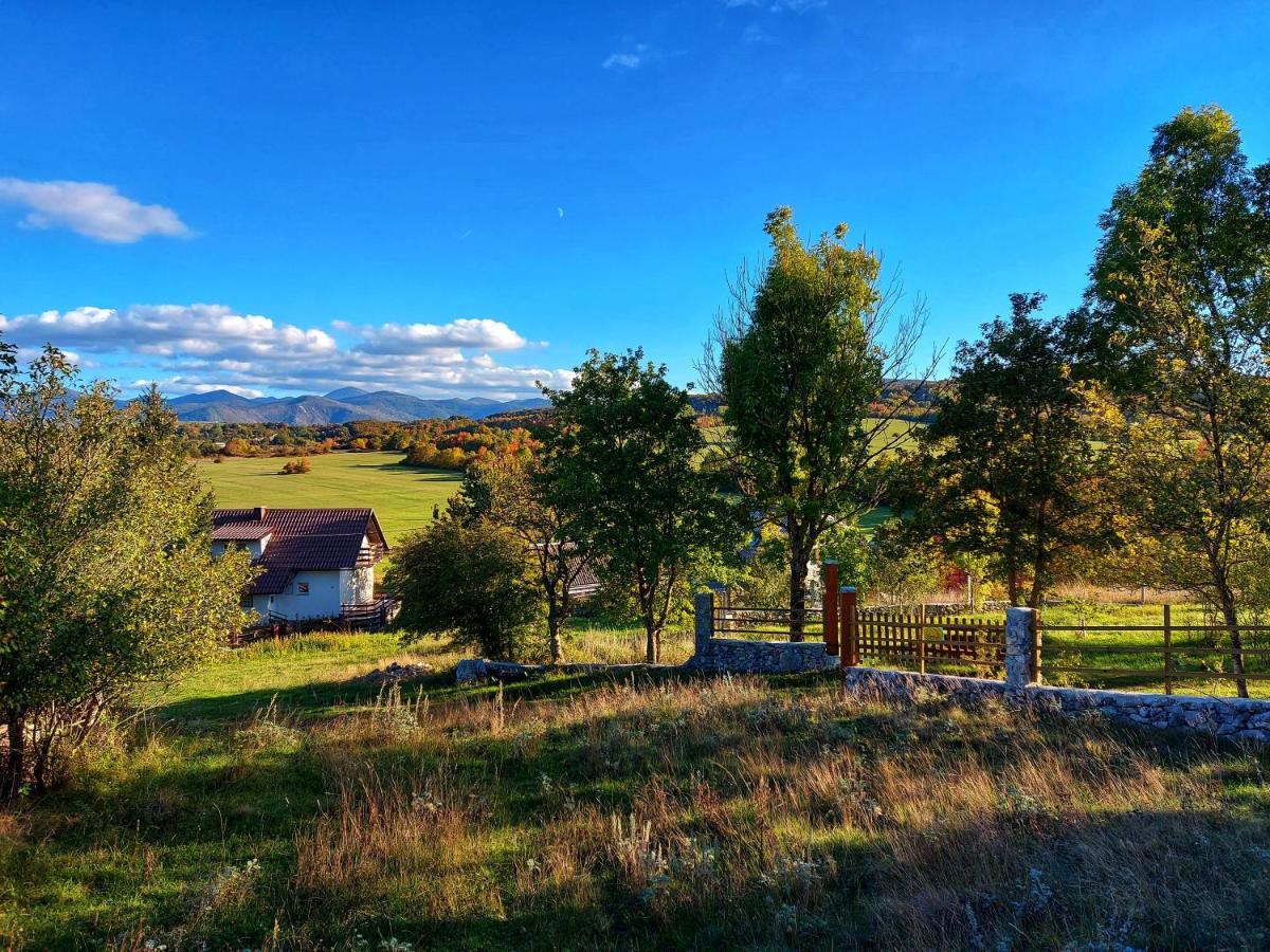 Peter'S Pine Cottage كورينيتسا المظهر الخارجي الصورة